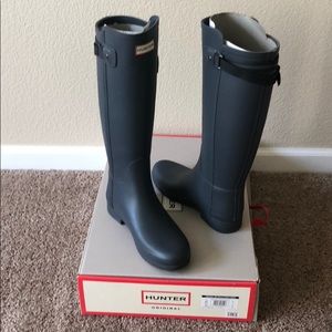 Hunter dark gray with black strap tall rain boots